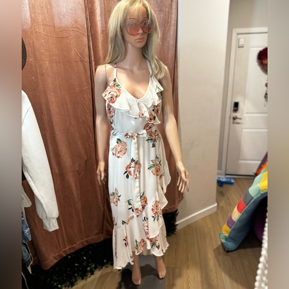 Disney Dresses & Skirts - Disney Summer dress, off white+floral, back zip, tie waist, ruffled, lined.